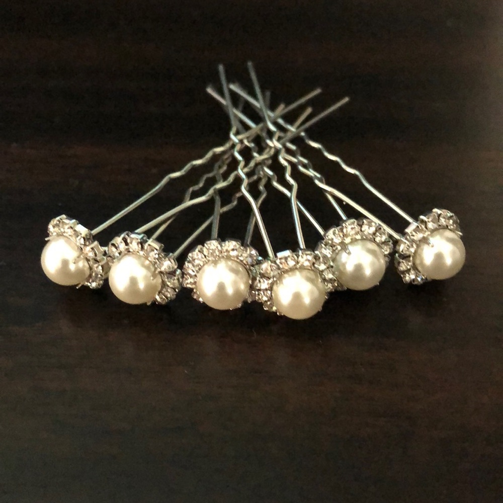 Pearl bridal hair pins